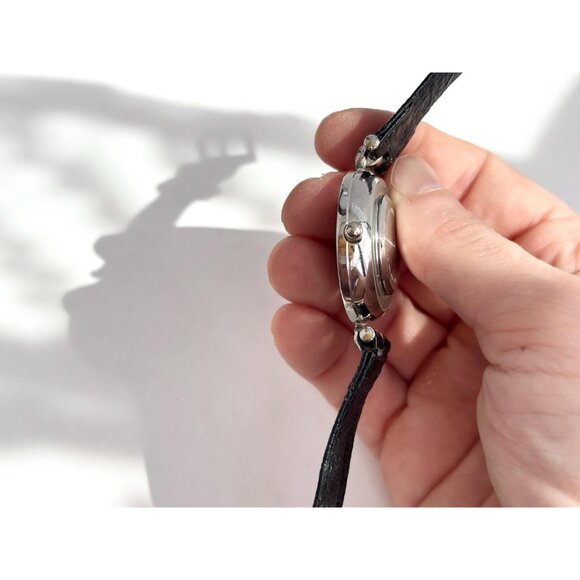 Elizabeth Taylor Leather Silver Ladies Vintage Wristwatch - 29mm - WORKS! - Picture 9 of 10